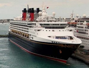 cruise ship Disney Wonder